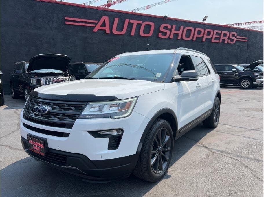 2018 FORD Explorer