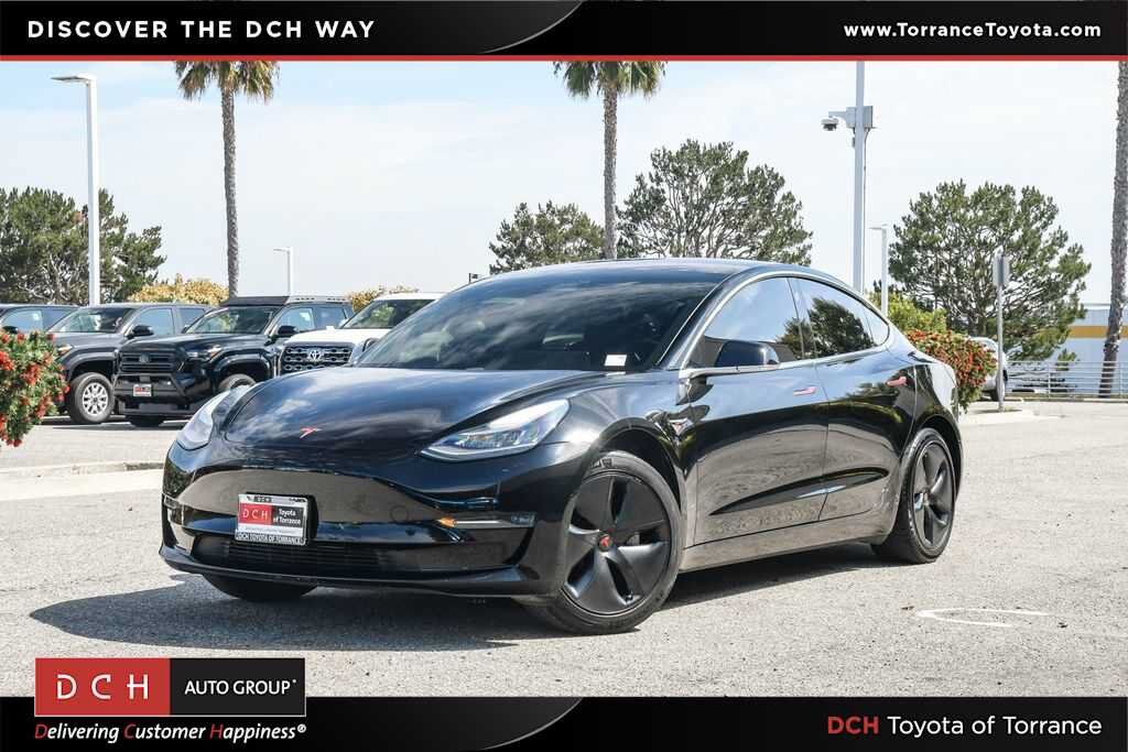 2018 TESLA Model 3