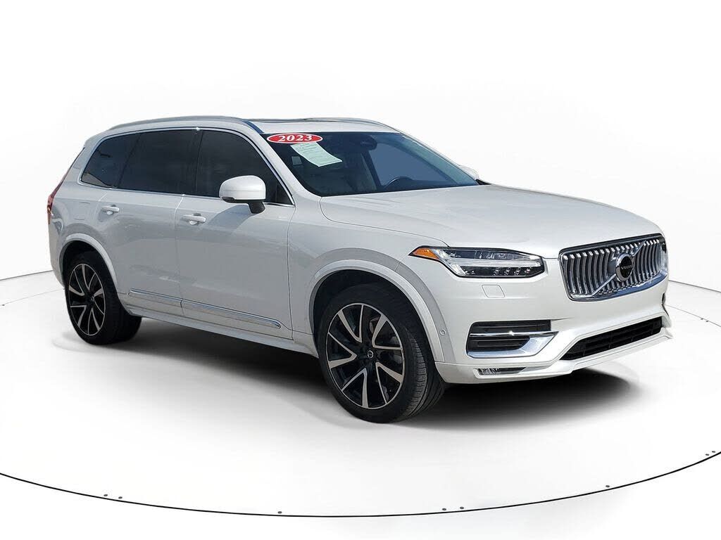 2023 VOLVO XC90
