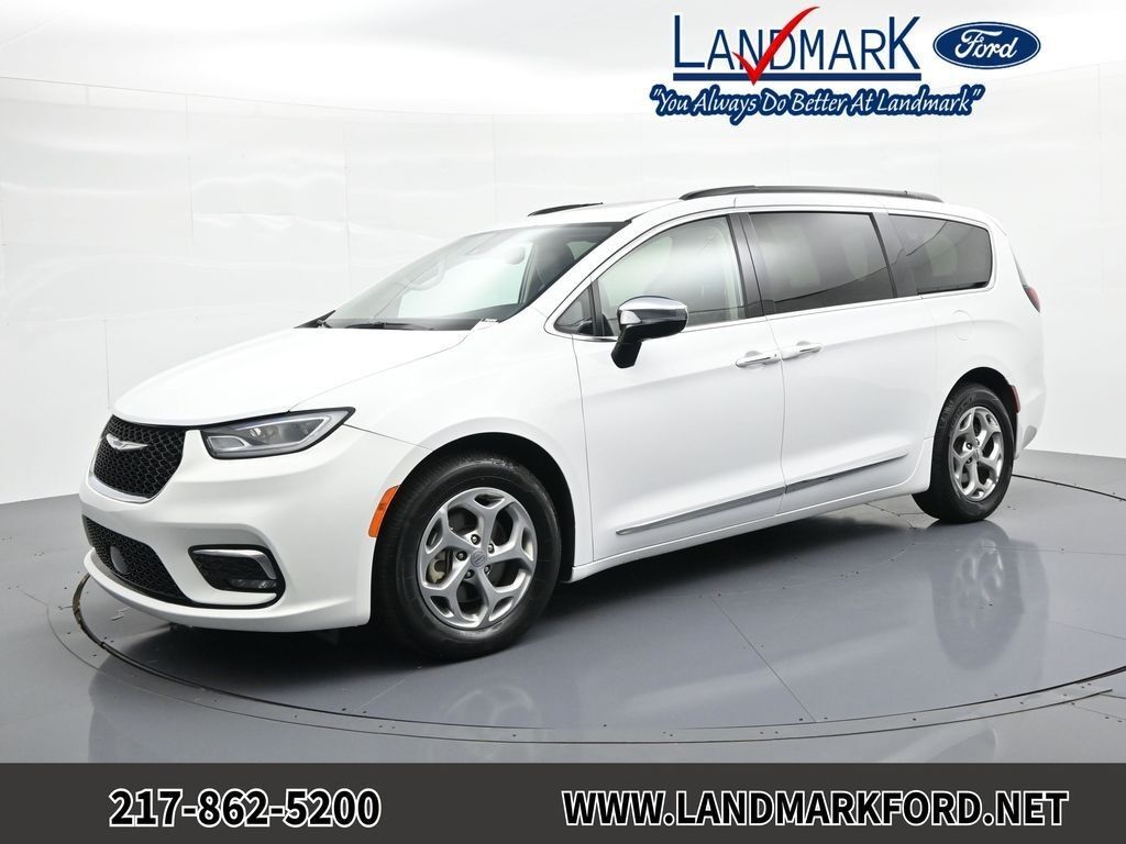2023 CHRYSLER Pacifica