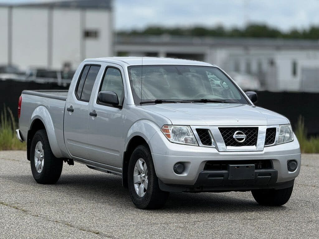 2012 NISSAN Frontier
