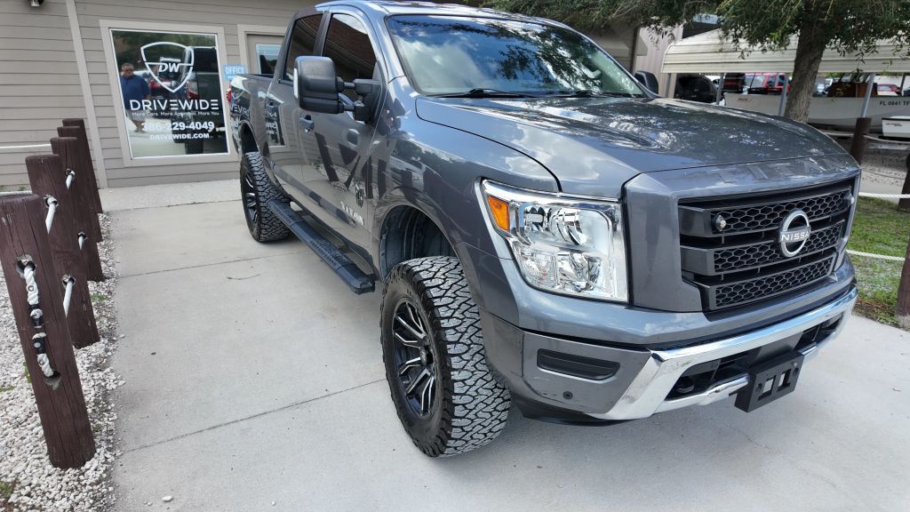 2023 NISSAN Titan