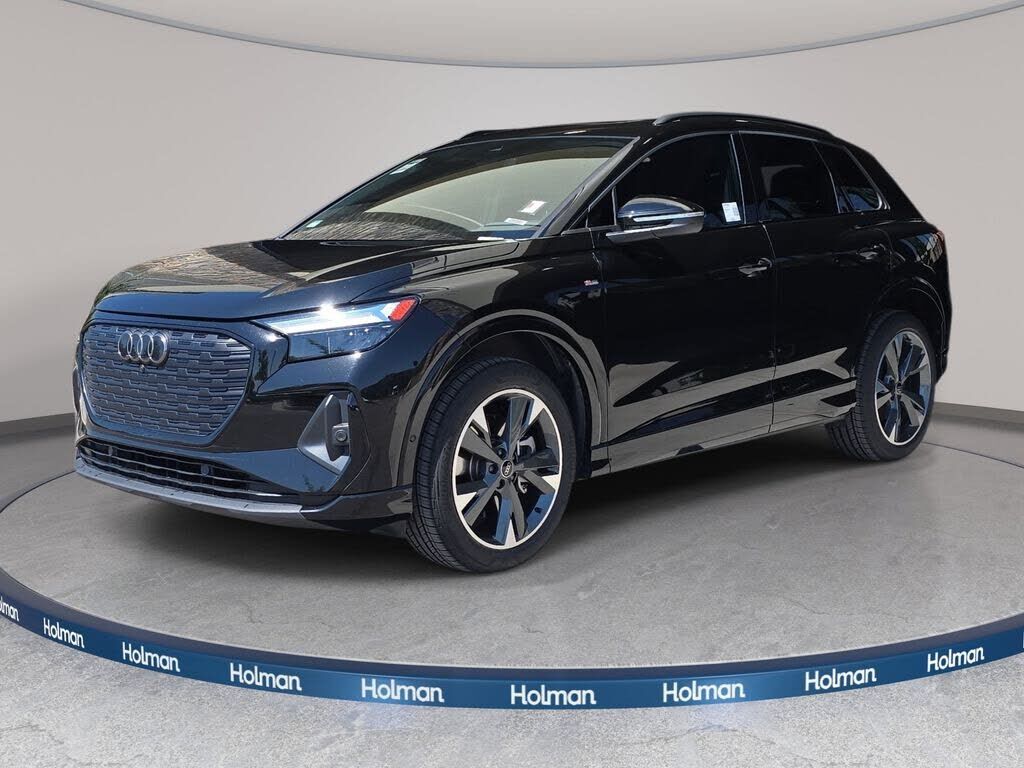 2023 AUDI Q4