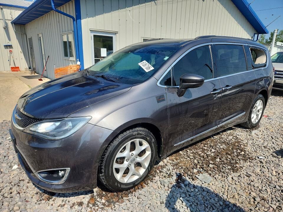 2017 CHRYSLER Pacifica