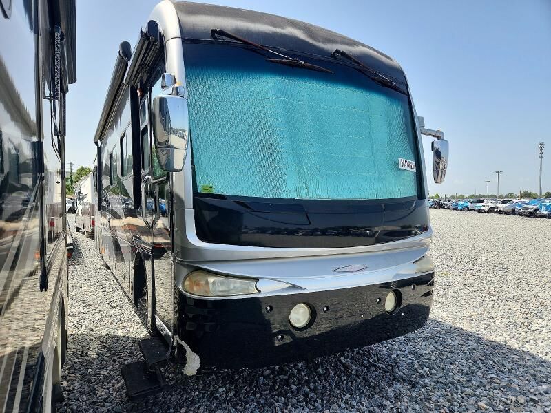2005 FREIGHTLINER XC Chassis