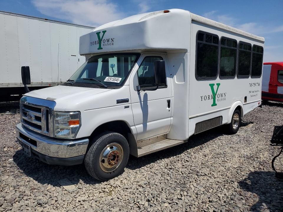 2013 FORD E-350