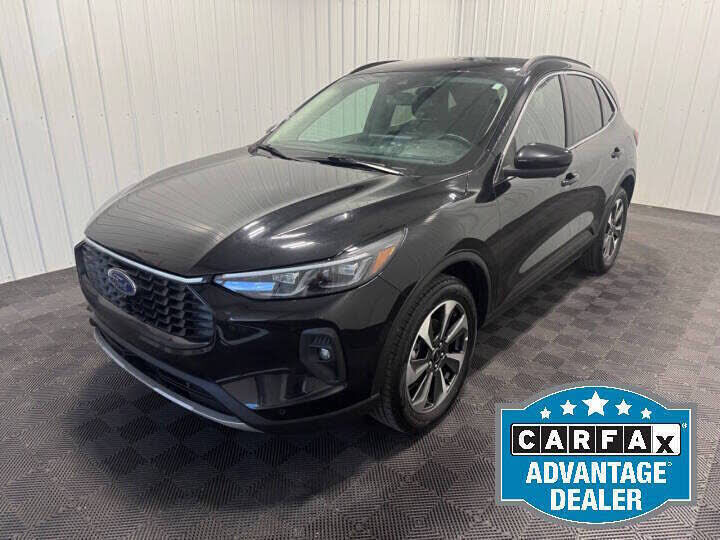 2024 FORD Escape