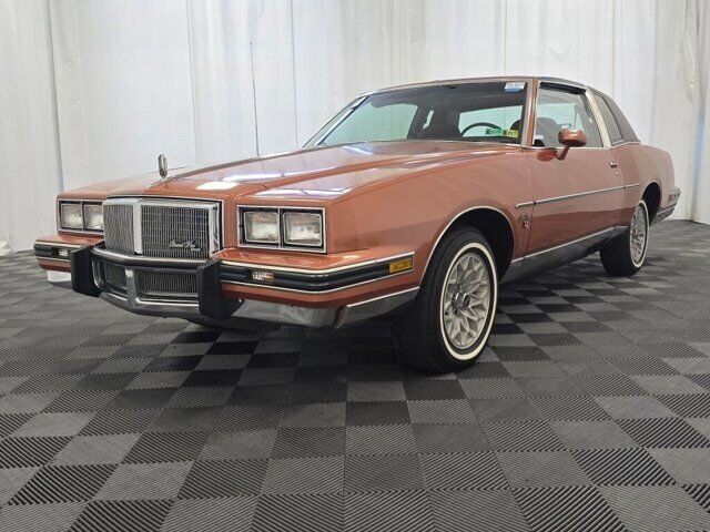 1982 PONTIAC Grand Prix