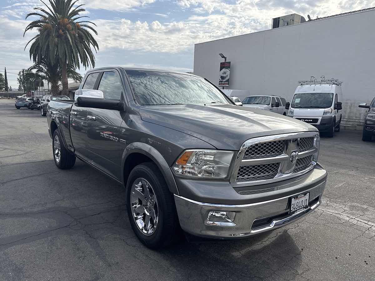 2012 DODGE Ram