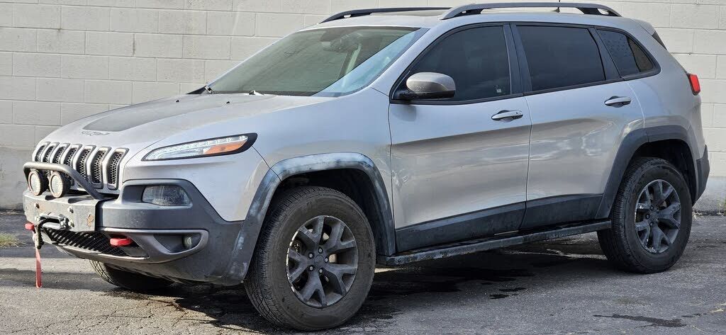 2017 JEEP Cherokee