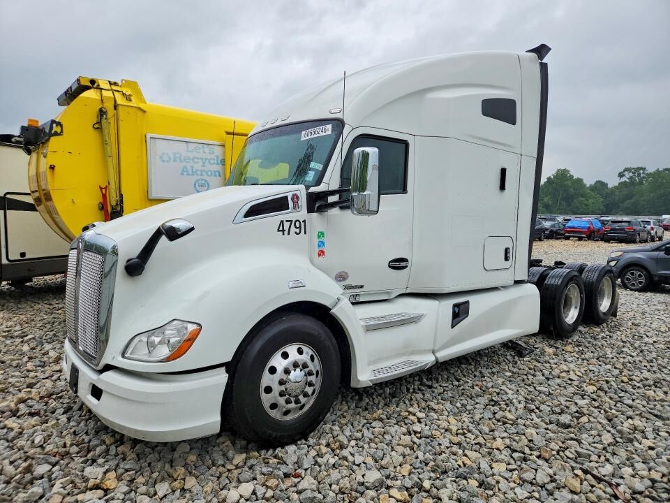 2022 KENWORTH T680