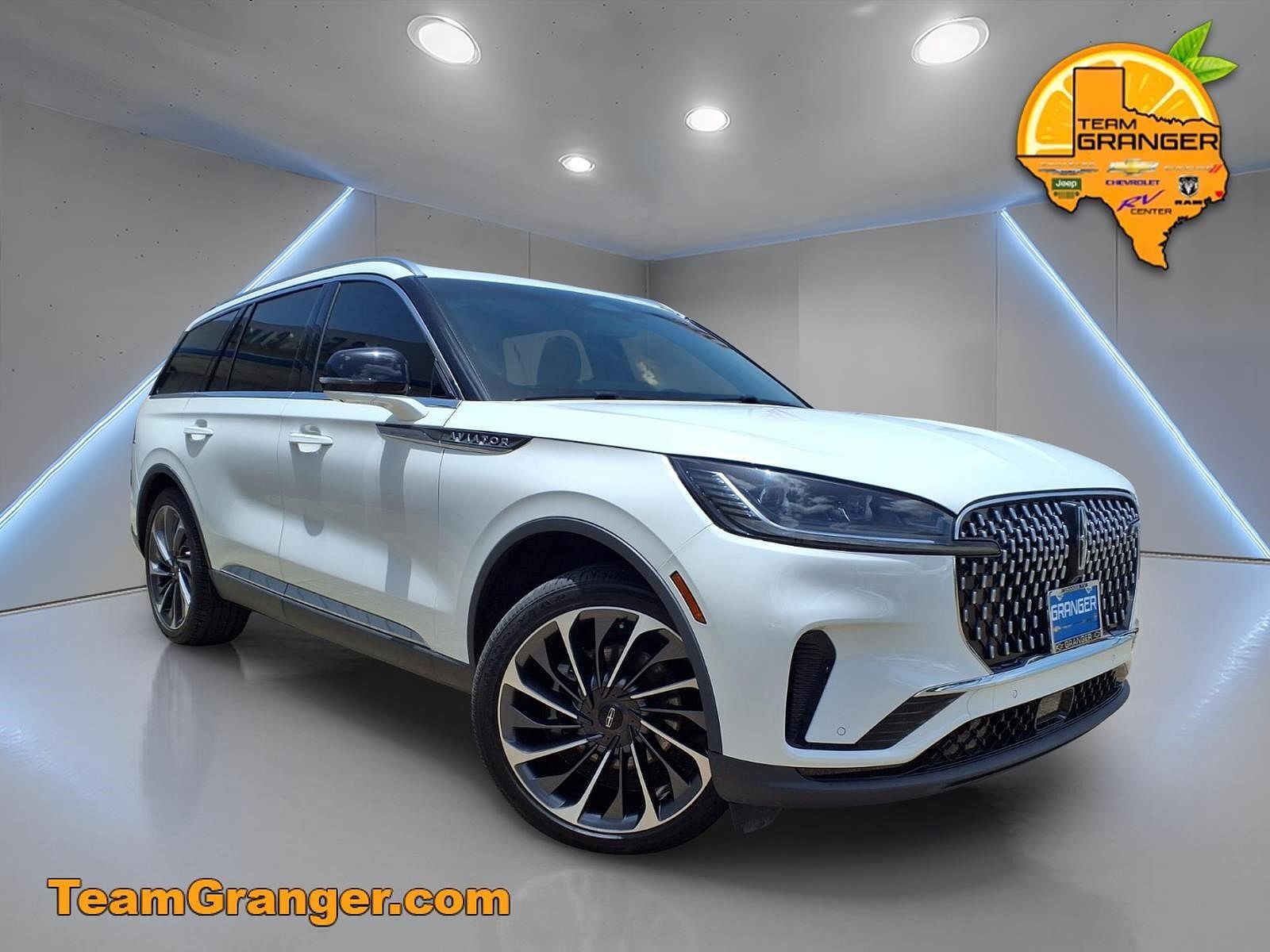 2025 LINCOLN Aviator