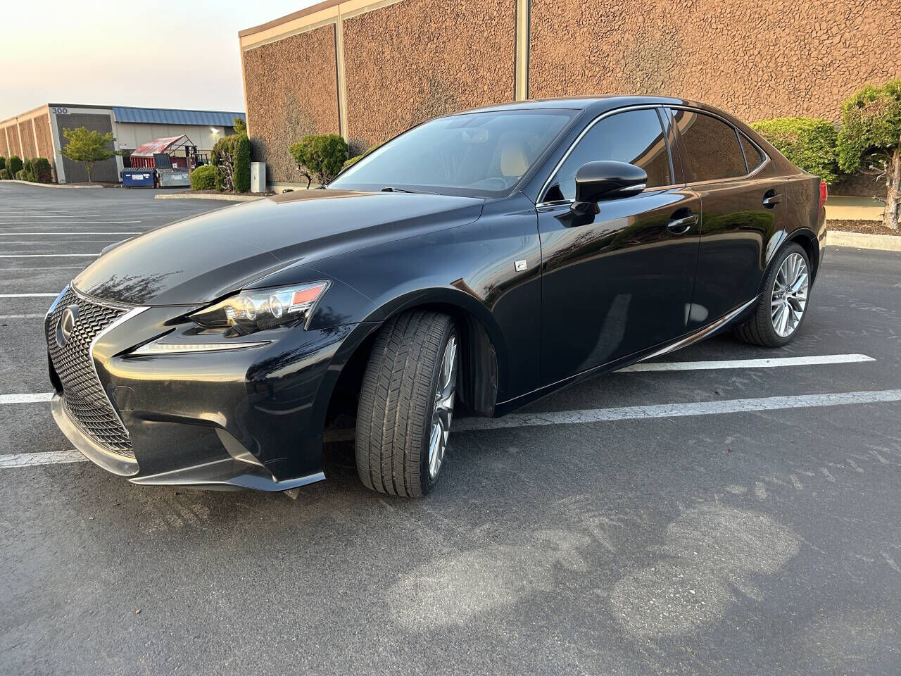2016 LEXUS IS