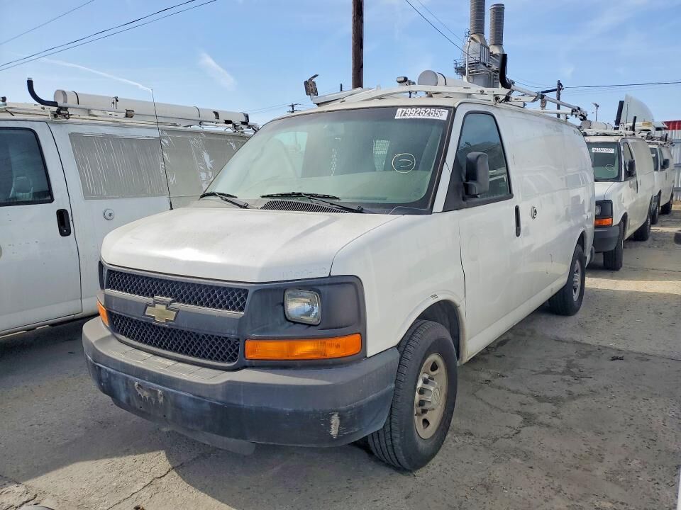 2013 CHEVROLET Express