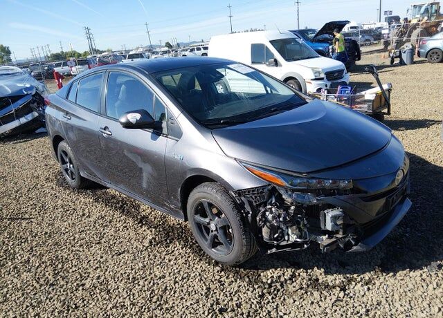 2021 TOYOTA Prius