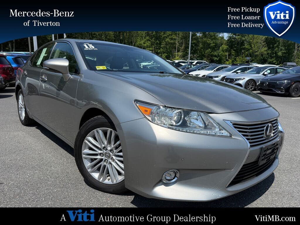 2015 LEXUS ES