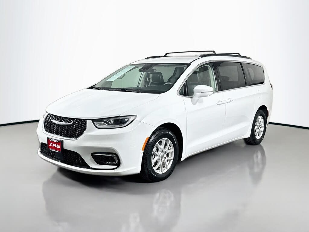 2022 CHRYSLER Pacifica