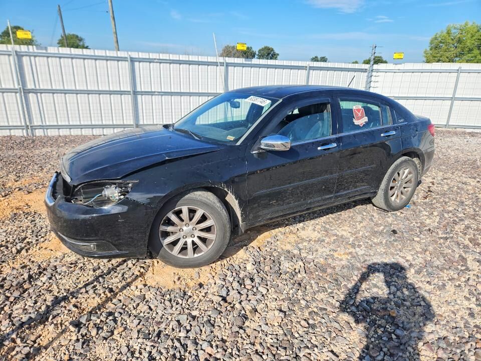 2013 CHRYSLER 200