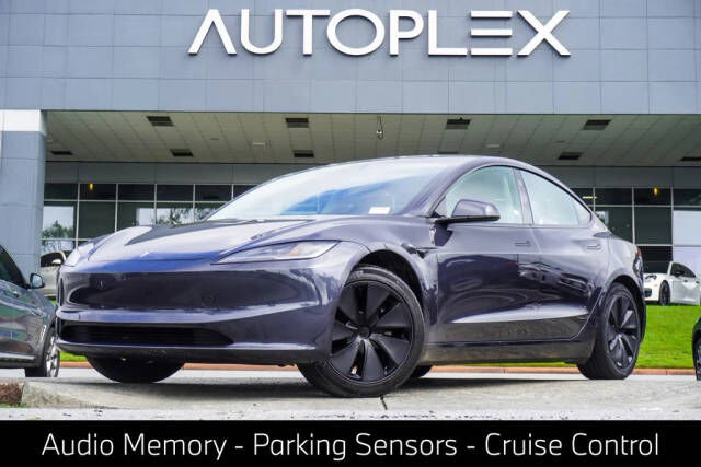 2024 TESLA Model 3