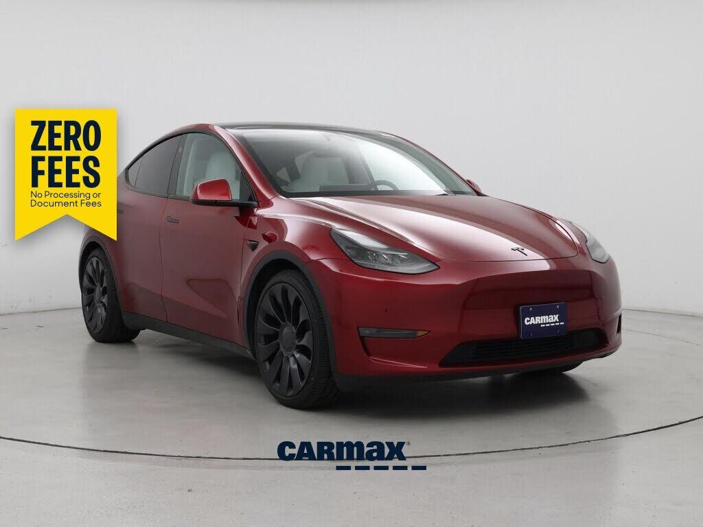 2024 TESLA Model Y
