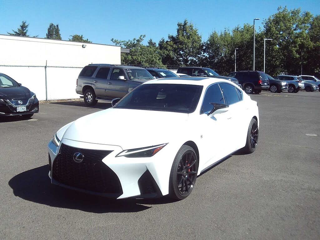 2023 LEXUS IS