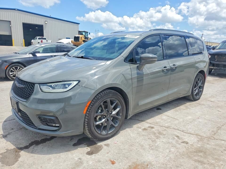 2022 CHRYSLER Pacifica