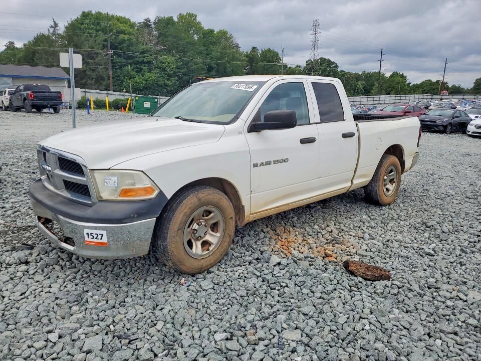 2012 DODGE Ram