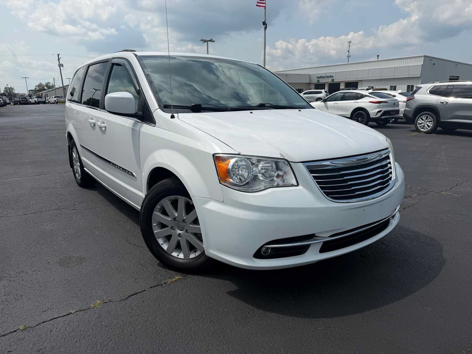 2013 CHRYSLER Town and Country