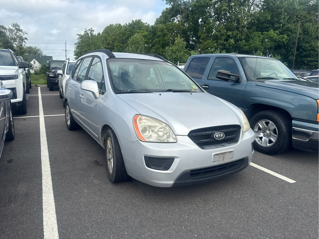 2008 KIA Rondo