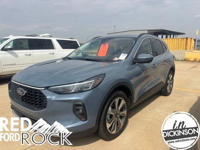2024 FORD Escape