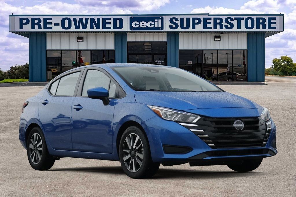 2024 NISSAN Versa