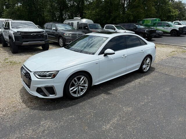 2022 AUDI A4