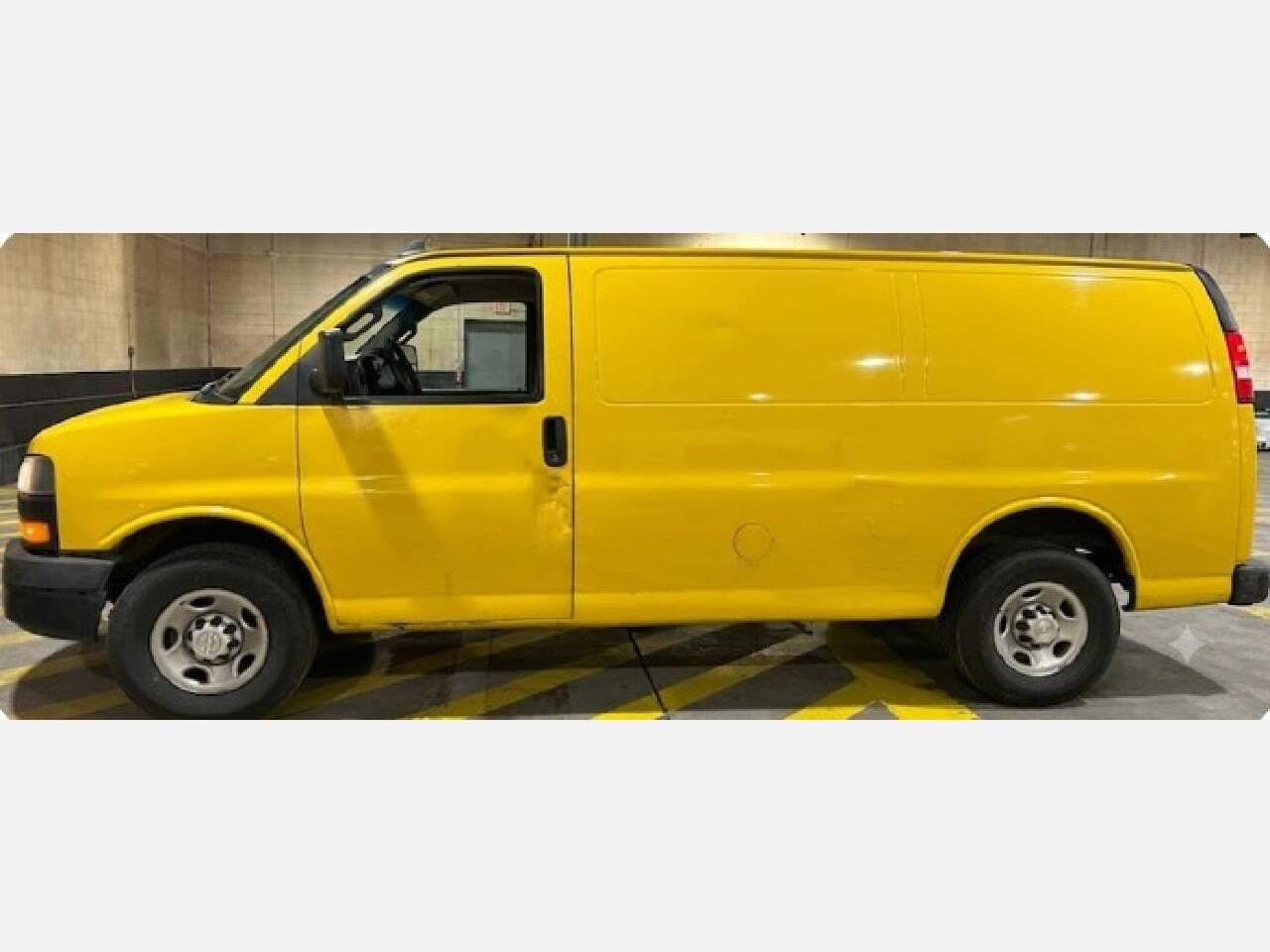2019 CHEVROLET Express