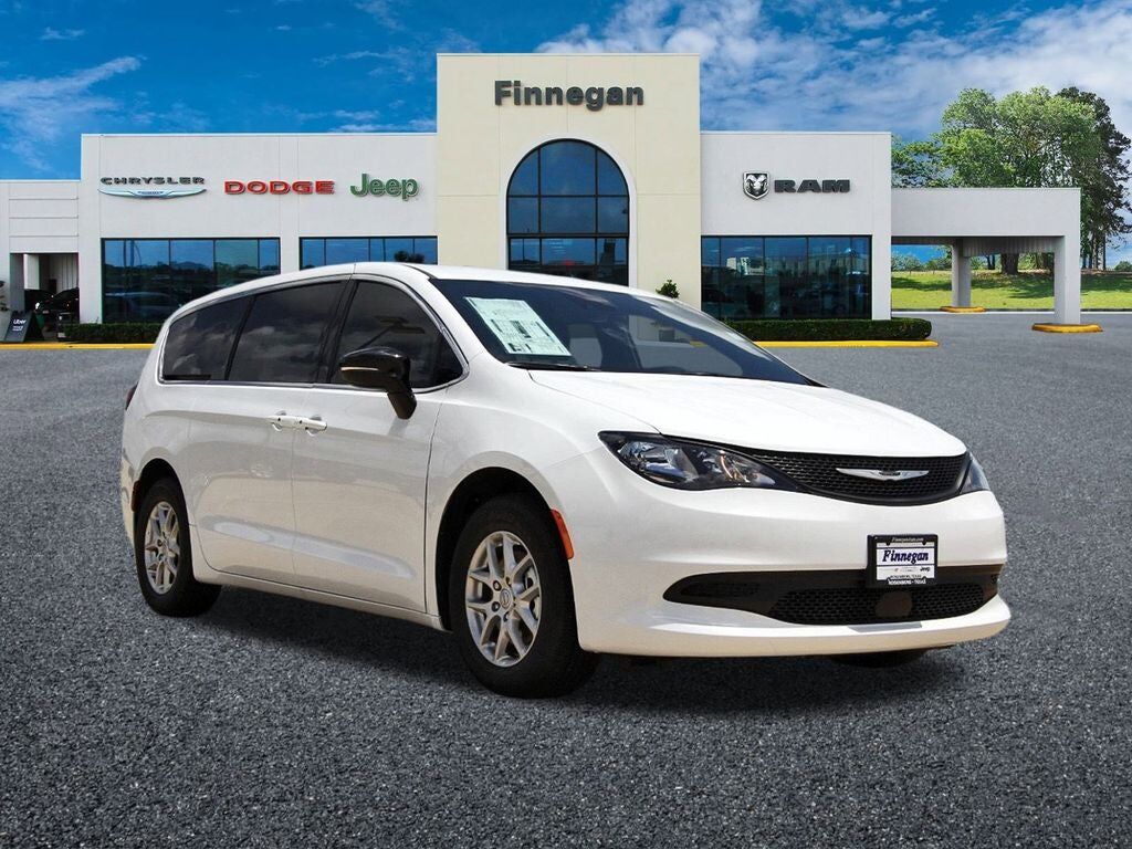 2025 CHRYSLER Voyager
