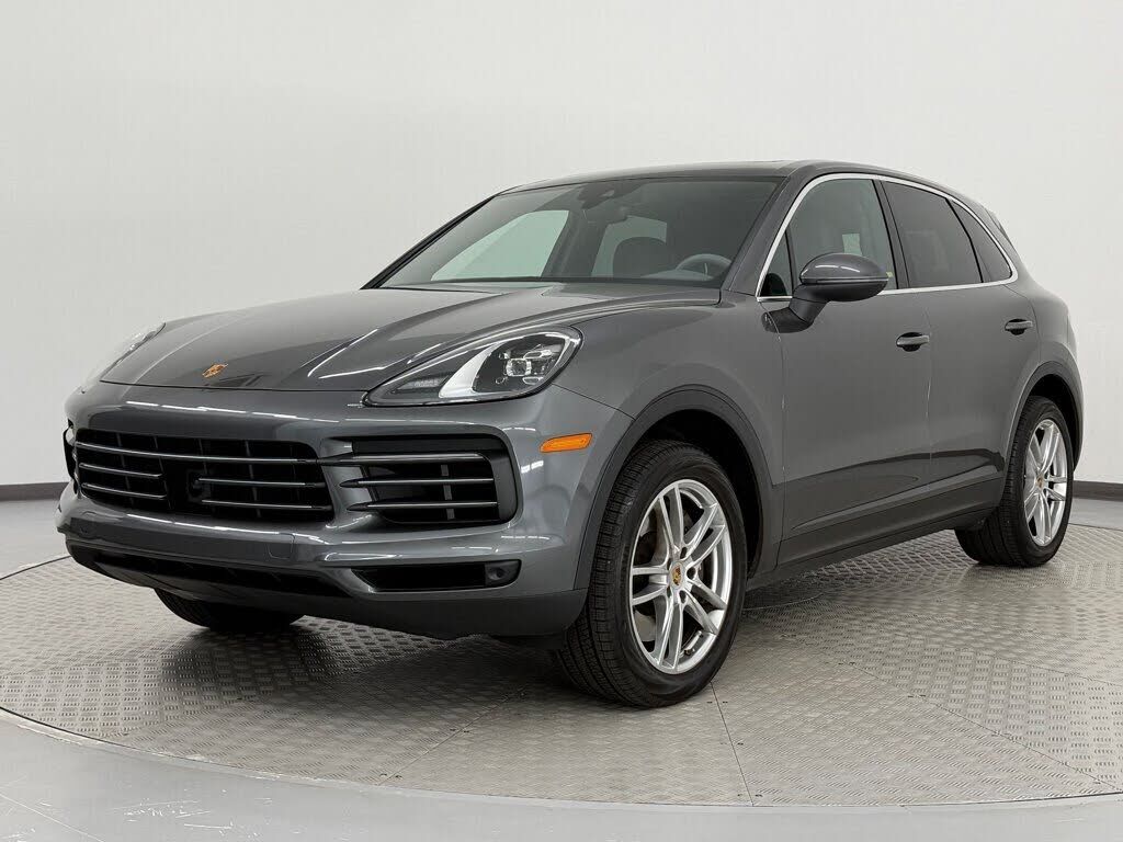 2023 PORSCHE Cayenne