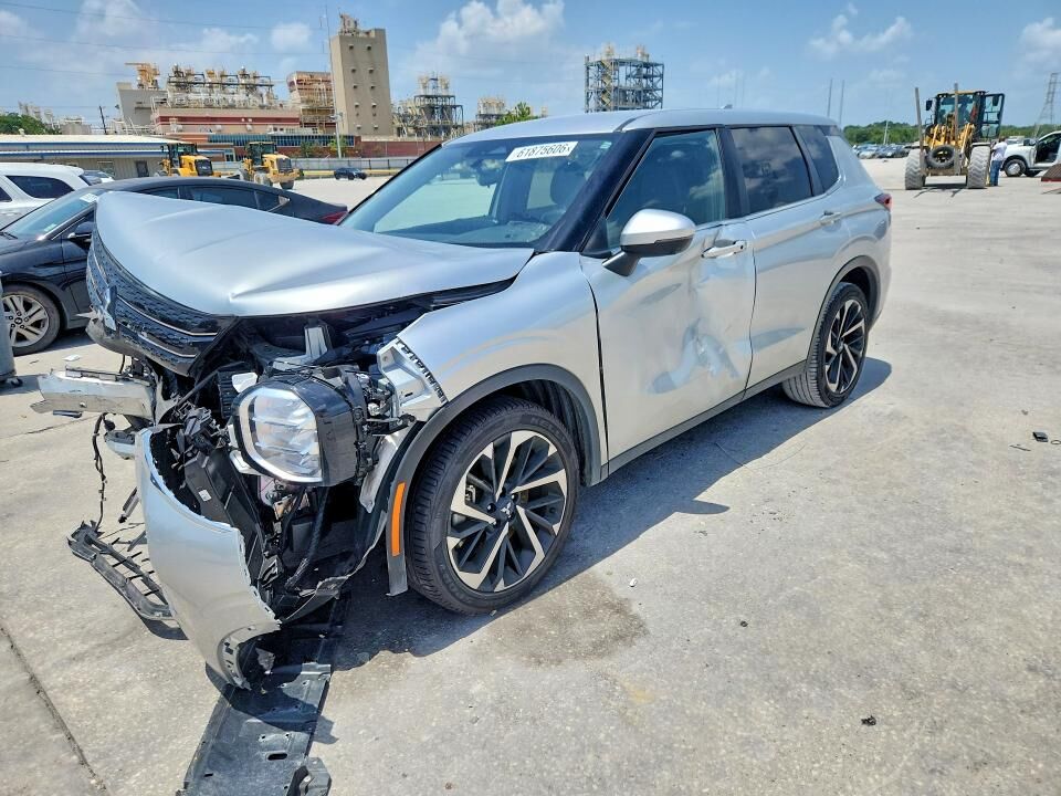 2024 MITSUBISHI Outlander