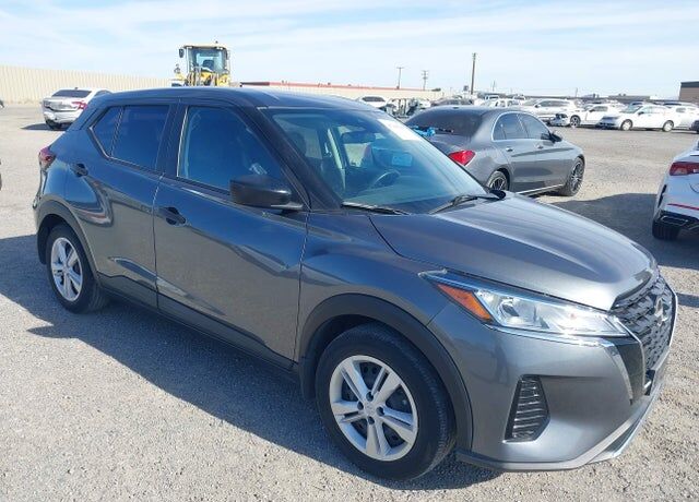 2023 NISSAN Kicks