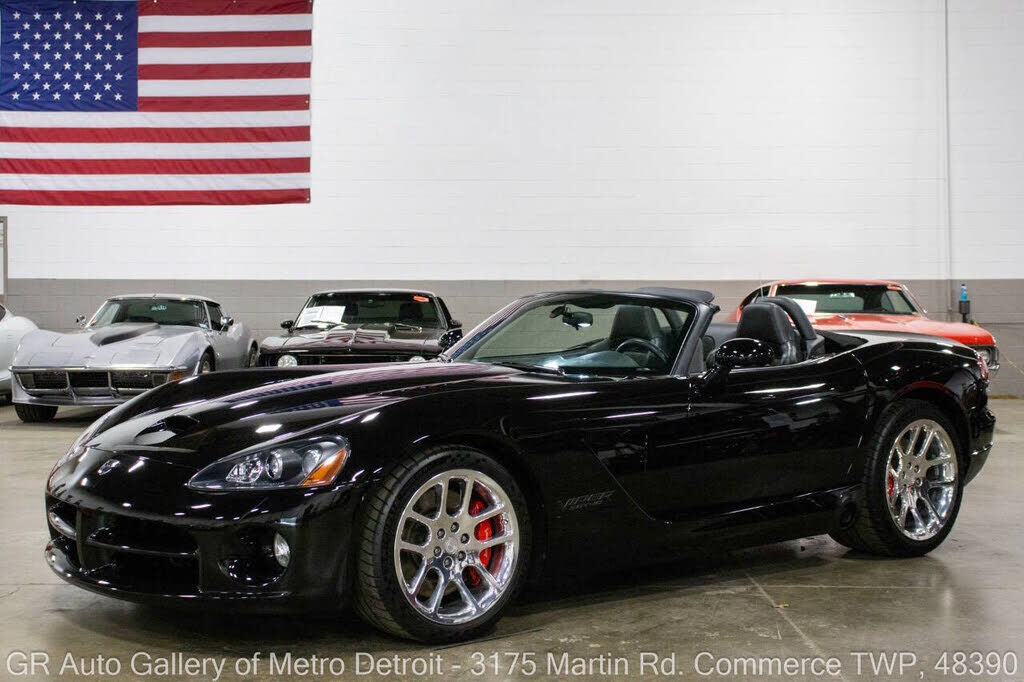 2004 DODGE Viper