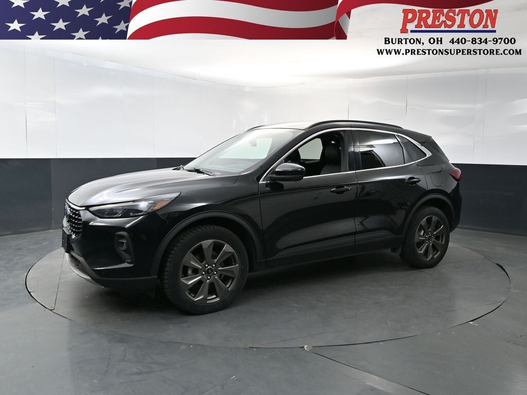 2024 FORD Escape