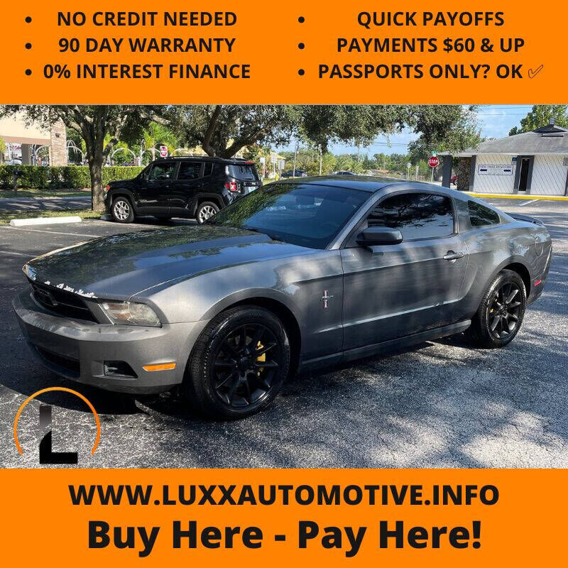 2011 FORD Mustang