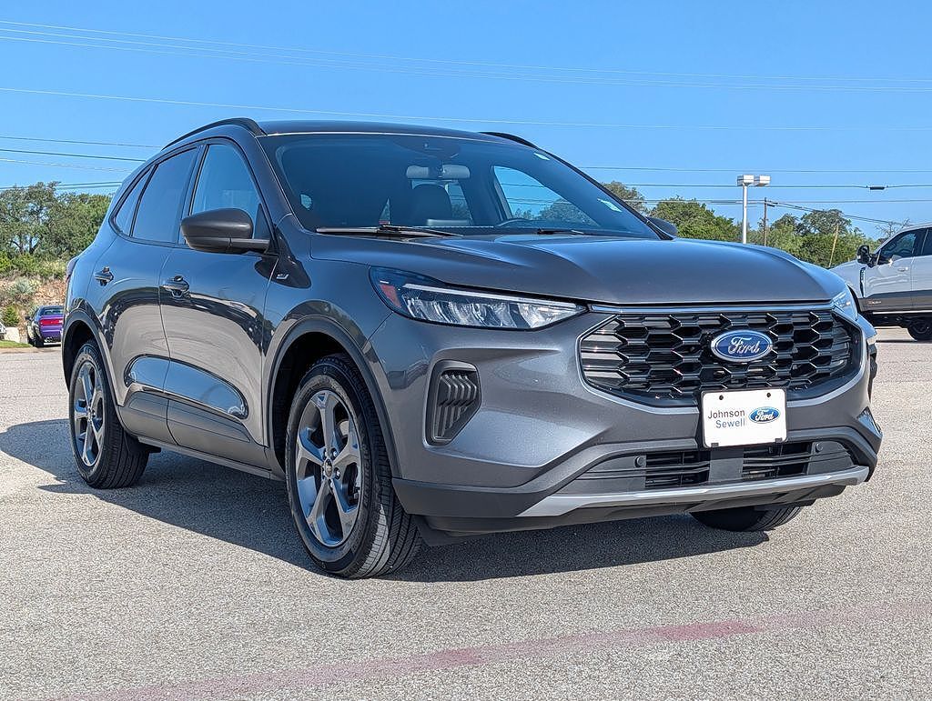2025 FORD Escape