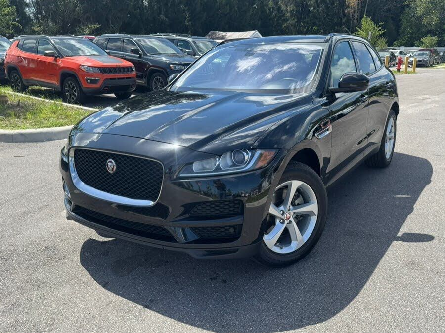 2017 JAGUAR F-Pace