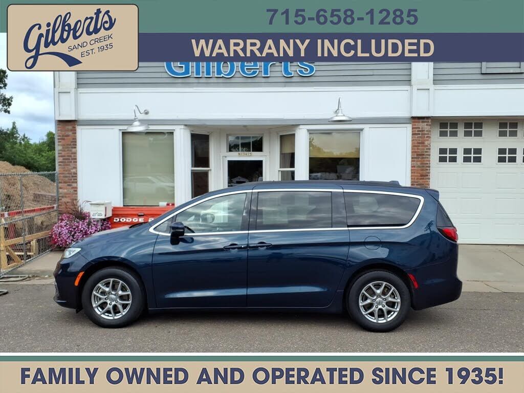 2022 CHRYSLER Pacifica