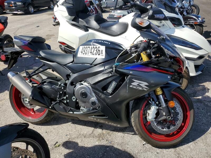 2026 SUZUKI GSX-R750