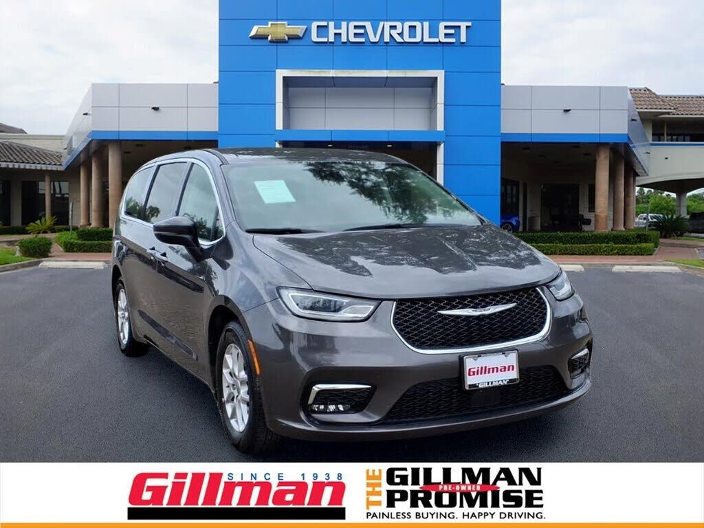 2023 CHRYSLER Pacifica