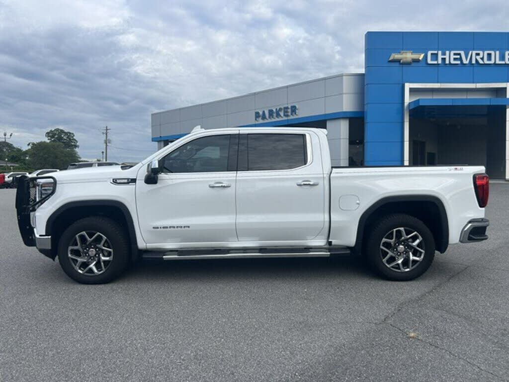 2023 GMC Sierra