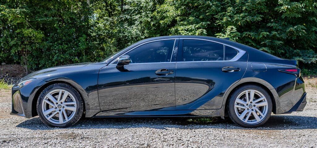 2023 Lexus IS