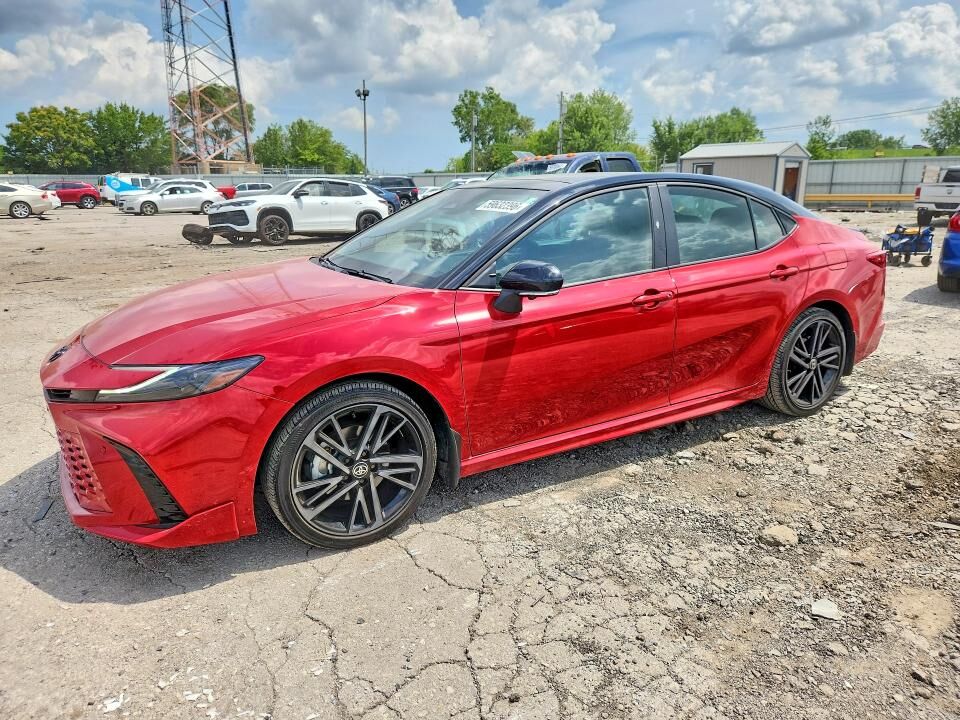 2025 TOYOTA Camry