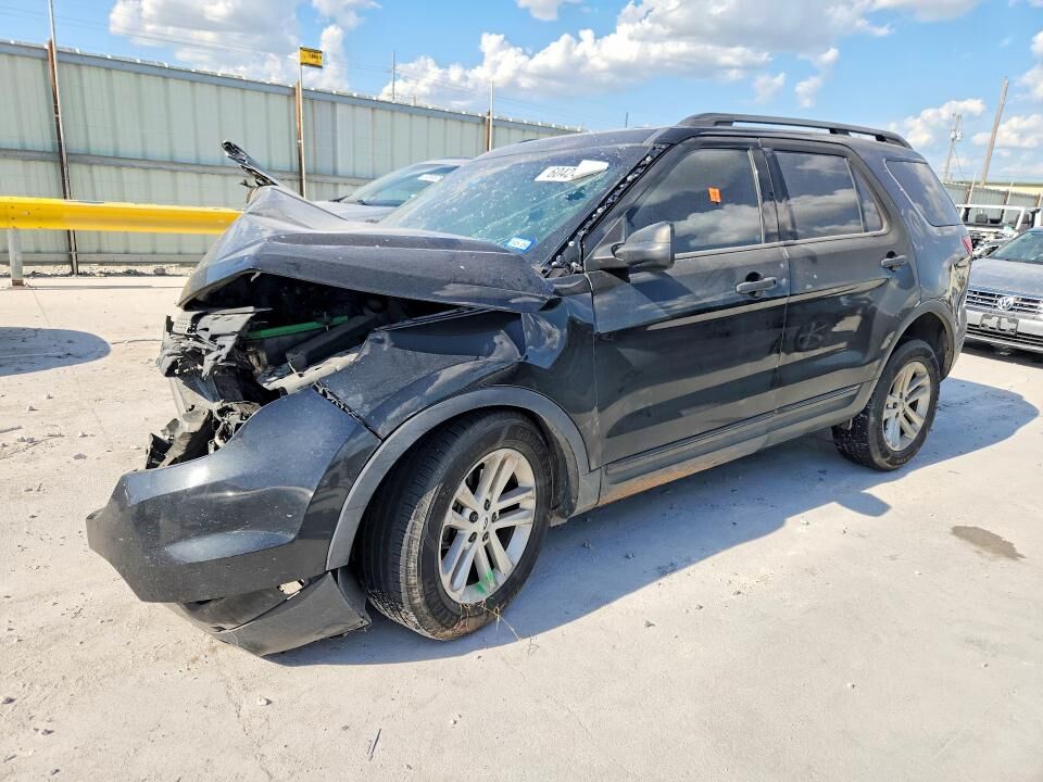 2015 FORD Explorer