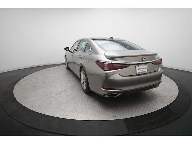 2021 LEXUS ES